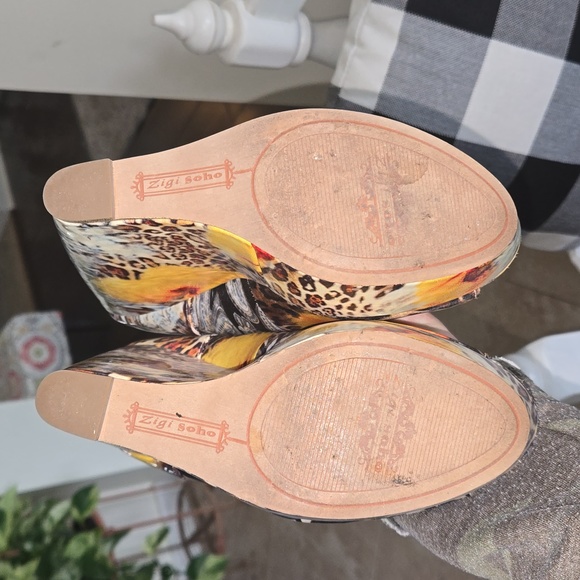 Funky High Wedges - Picture 5 of 5